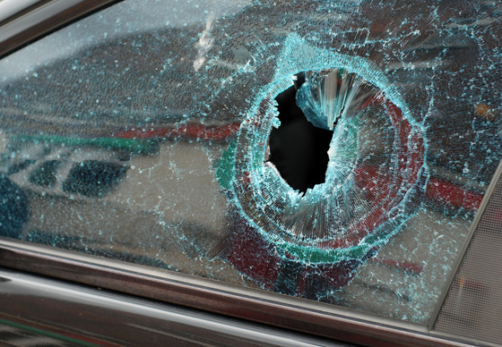 Car broken glass robbery